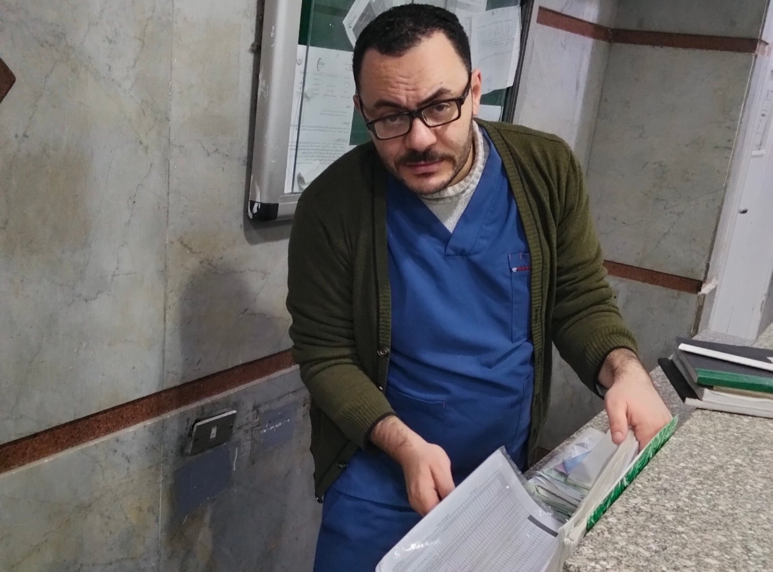 إسلام صابر.. شعلة نشاط وقلب رحيم داخل مستشفى منشية البكري